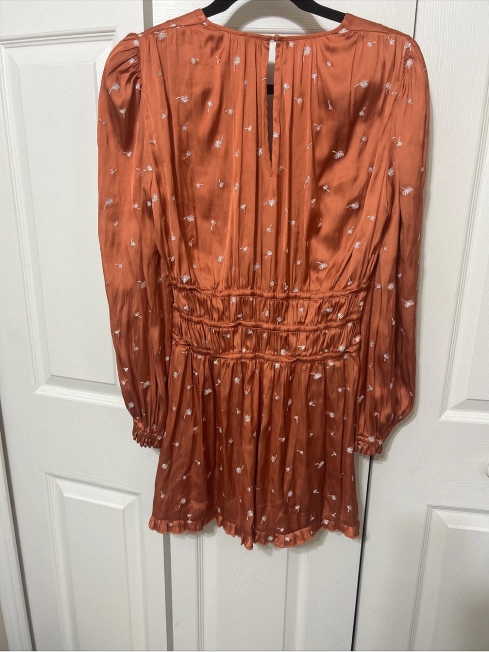 NWT Maje Rust Floral Satin V-Neck Smocked Romper Sz 4 UK T38 so cute! 385$ NWT - Picture 8 of 11
